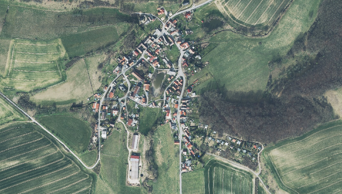 Luftbild der Gemeinde Petersberg