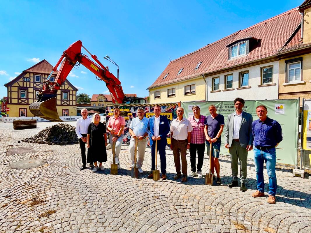 Symbolischer Spatenstich des Bauvorhabens Roßplatz